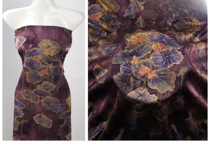 Tissu satiné imprimé à motifs floraux : mélange de rayonne style vintage, 150 cm de large