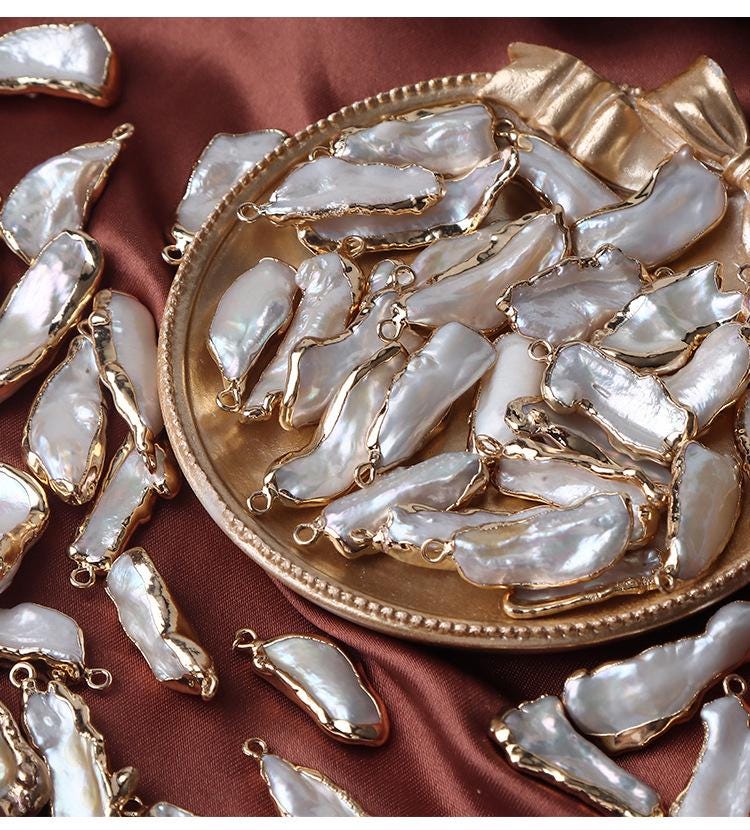 Perles baroques à bordure dorée : fournitures pour la création de bijoux à faire soi-même