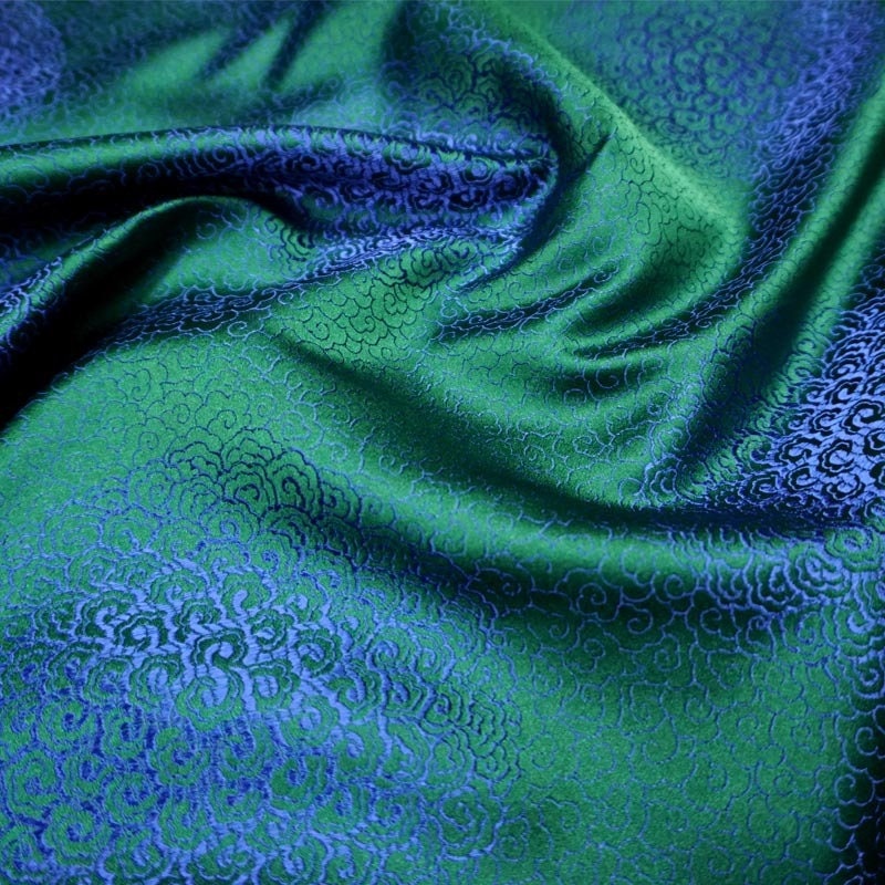 Tissu jacquard brocart nuage : Matière pour costumes verts et bleus