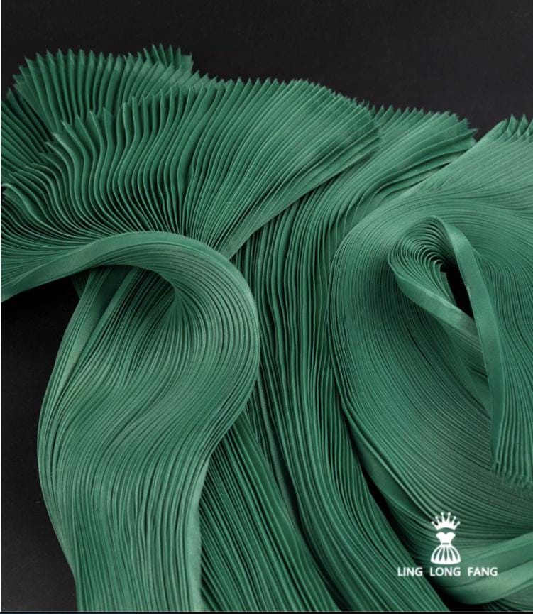 Tissu mousseline plissé : texture pressée à la main, largeur 142 cm, 9 couleurs