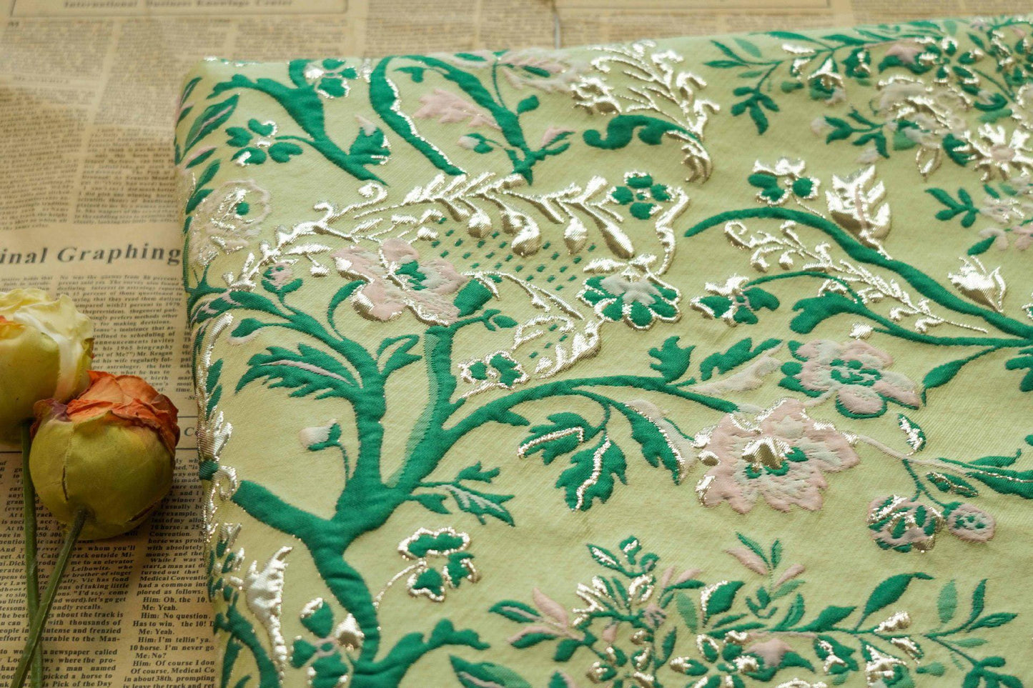 Gold Thread Jacquard Fabric: Retro Floral Upholstery, Costume, Decor