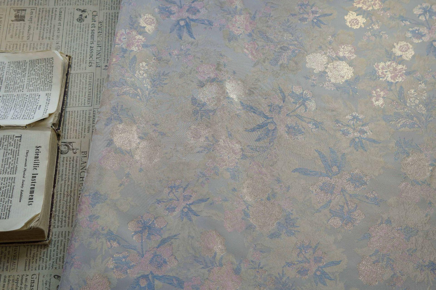 Gold Thread Floral Brocade Fabric: 63"W Chinese Jacquard Damask