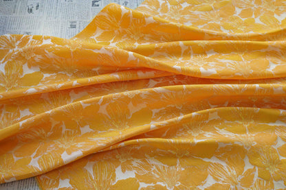 Tissu jacquard floral 3D orange et jaune en relief ��� Ameublement décoratif, rideaux, confection de vêtements, textiles de mode"Large