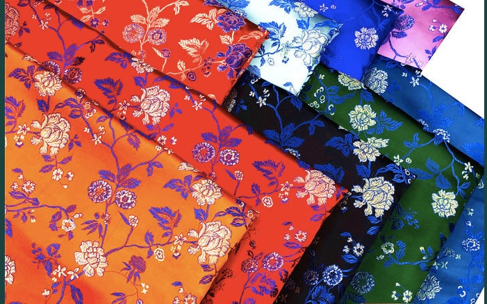 Tissu brocart damassé à motif pivoine : 114 cm de large, rayonne, pour patchwork et couture