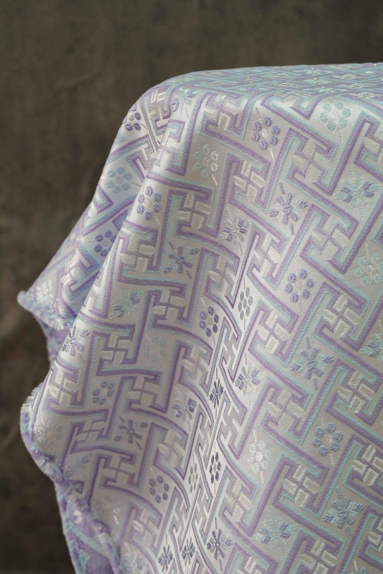 Tissu damassé jacquard Wanji : revêtement d’ameublement japonais violet et bleu, 147 cm de large