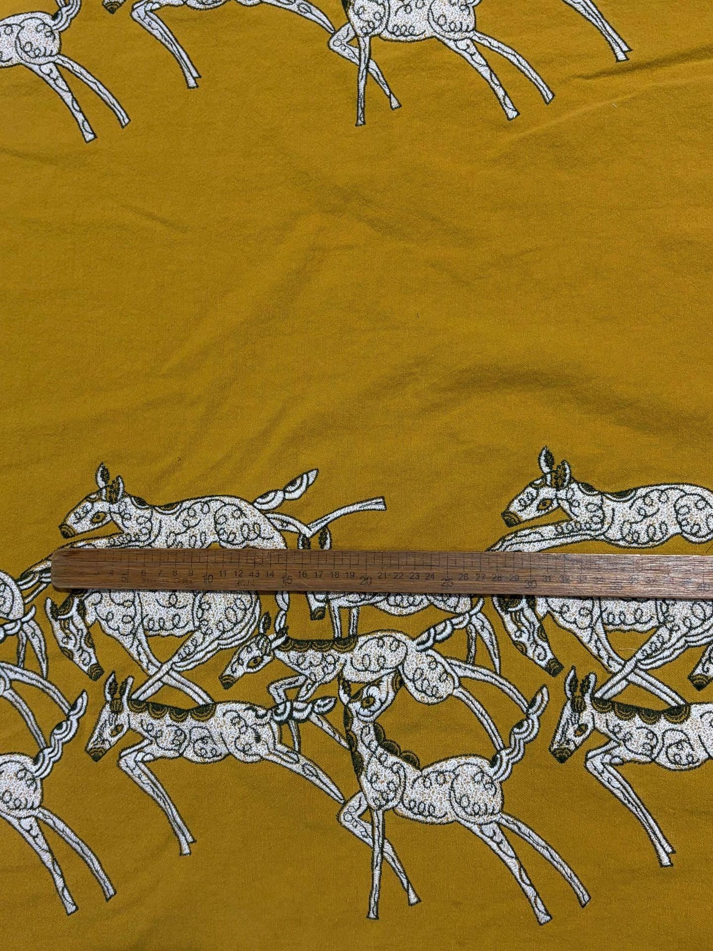 Tissu brodé à motif de cheval au galop (style japonais, lin, large)