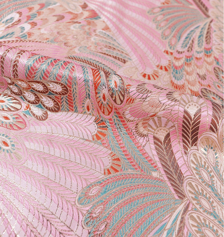 Tissu damassé rose : tissage queue de phénix chinois de 35 pouces de large