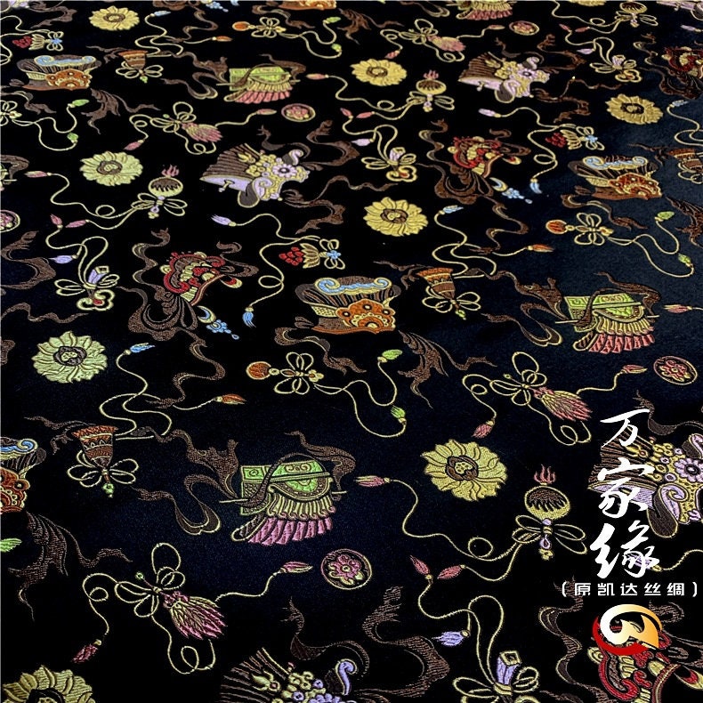 Tissu brocart de soie à motif floral : 75 cm de large, jacquard damassé, décoration de costumes