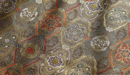 Tissu brocart Nishijin-ori : mélange de soie à fleurs de cygne japonaises (29,5 po de largeur)