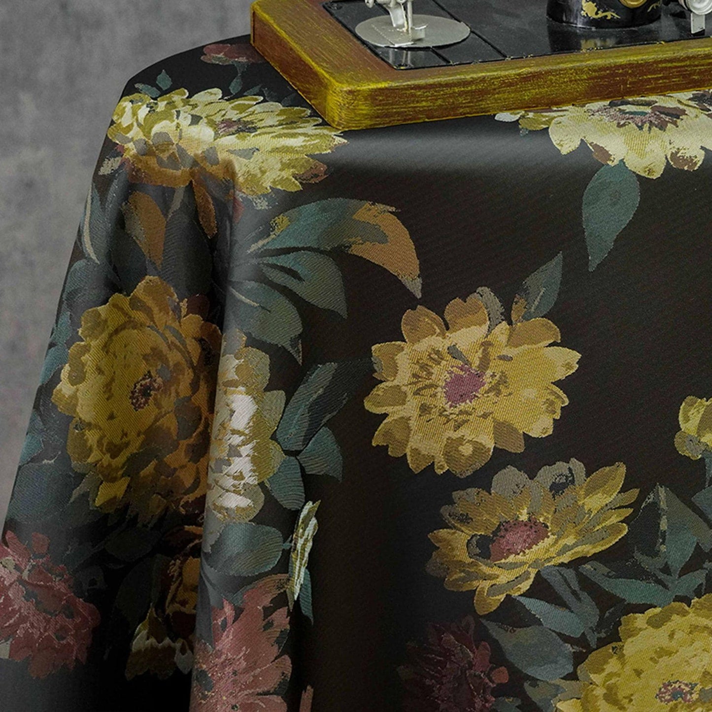 Peony Flower Jacquard Fabric: Retro Style Upholstery & Sewing (60"W)