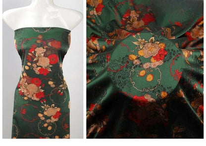 Tissu satiné imprimé à motifs floraux : mélange de rayonne style vintage, 150 cm de large
