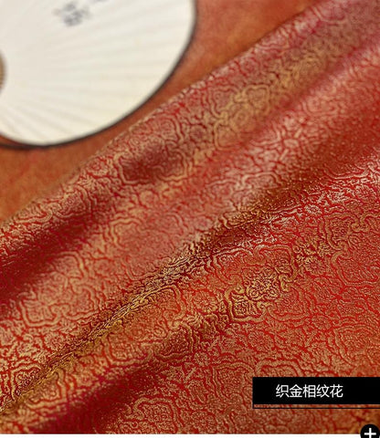 Tissu Baoxiang rouge et or : Tissu métallisé pour robe de mariée (59"W)