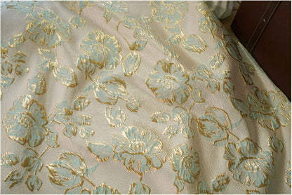 Tissu jacquard pivoine à fil d'or : tissu d'ameublement vintage de créateur, 140 cm de large