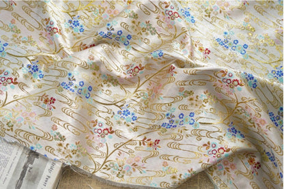Gold Thread Jacquard Fabric: Retro Floral Upholstery, Costume, Decor
