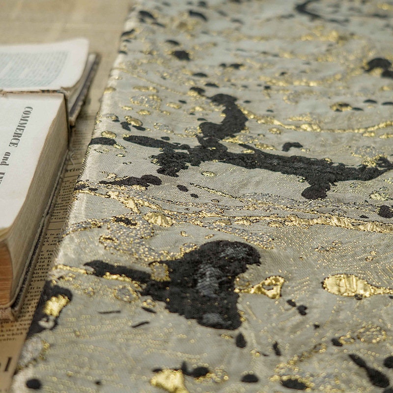 Gilding Bronzing Jacquard Fabric: Embossed Metallic Designer Material