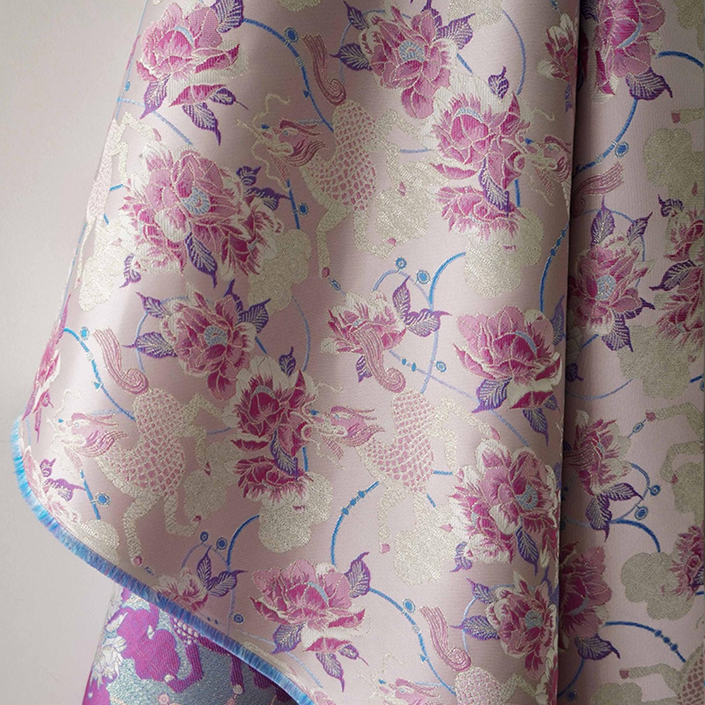 Tissu brocart à fils d'or : Matériel de couture floral mongol tibétain