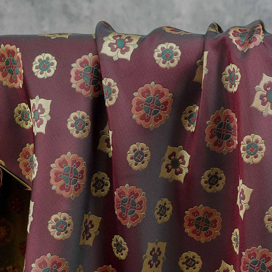 Tissu jacquard à motif de fleurs de pipa orientales avec accents dorés ��� Brocart de luxe Large
