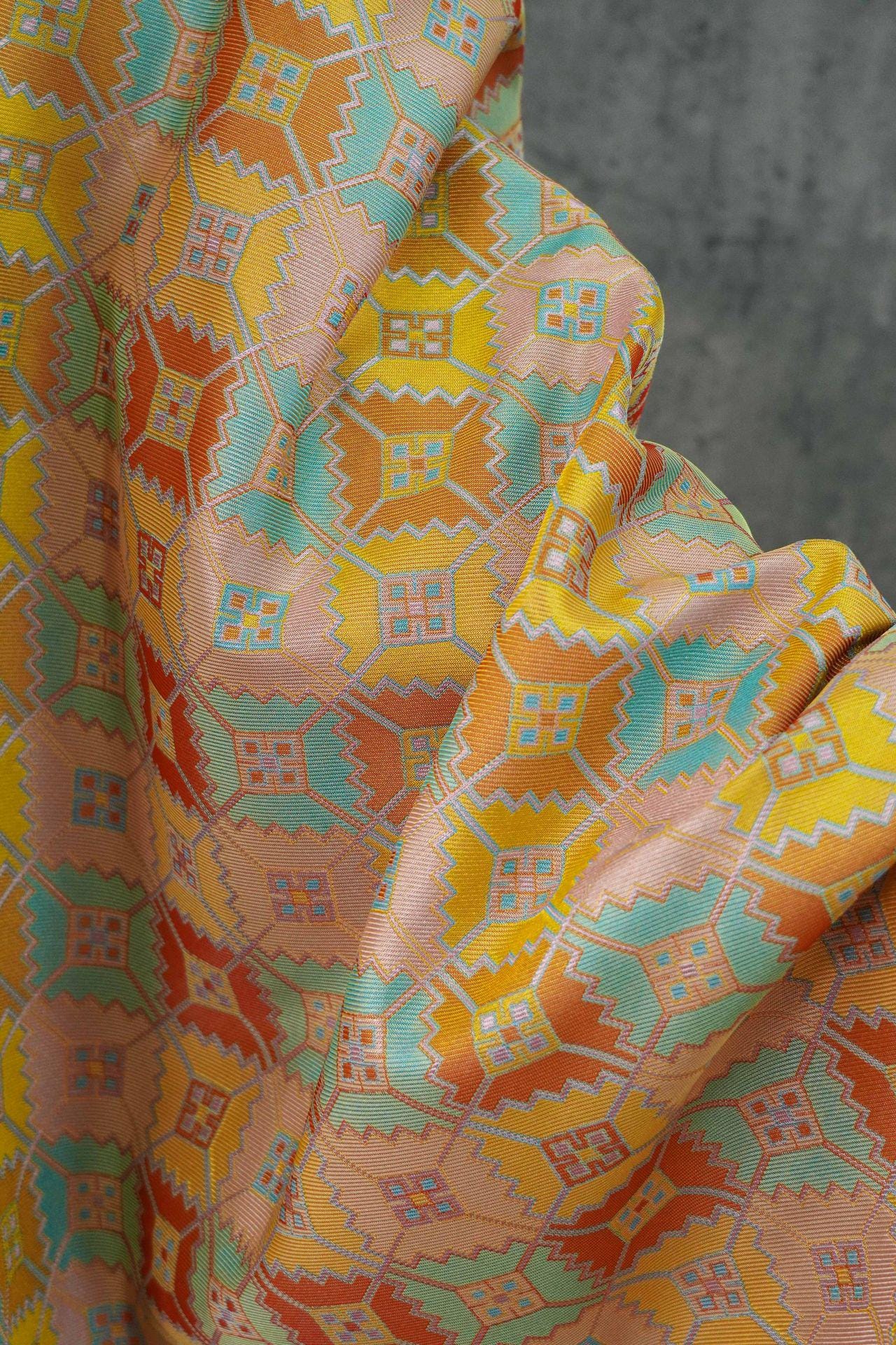 Tissu tissé à carreaux losanges bohèmes : mélange de rayonne, 150 cm de large