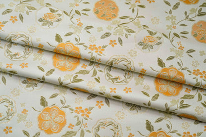 Tissu brocart champagne à motif floral : jacquard chinois, largeur 150 cm