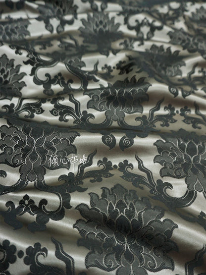 Tissu brocart de soie à motif de fleur de lotus : tapisserie pour coussin Cheongsam (29,5 po L)