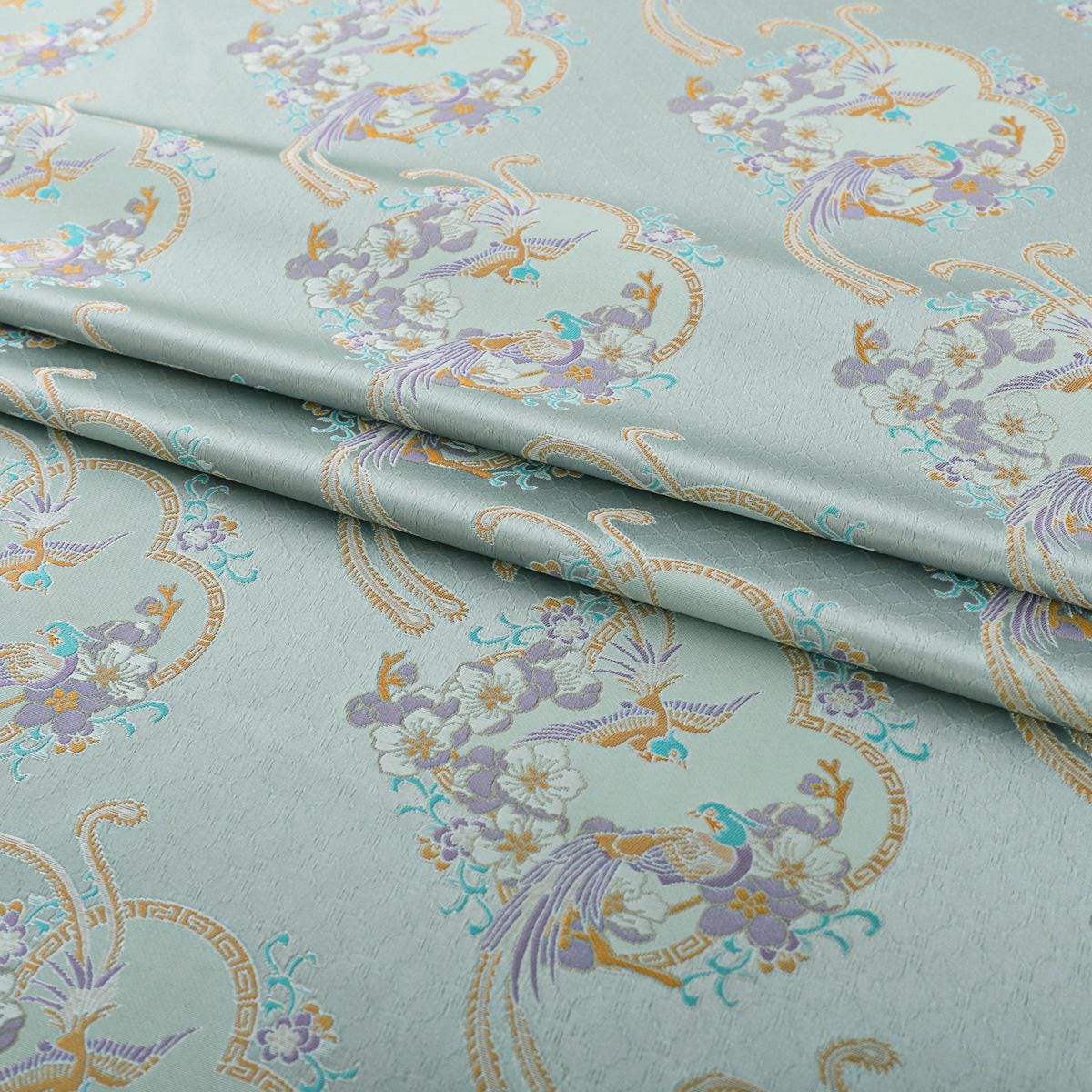 Tissu de kimono Nishijin bleu aqua : brocart floral à fils d'or (59"L)