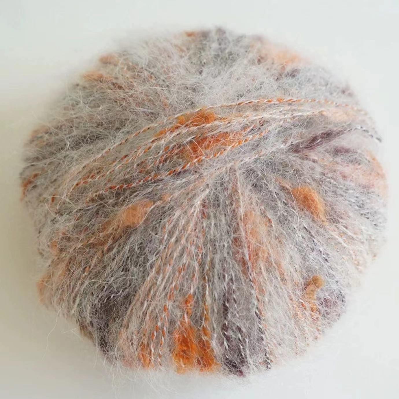Fil de soie mohair arc-en-ciel : Teint à la main, épaisseur dentelle (50 g/100 m)