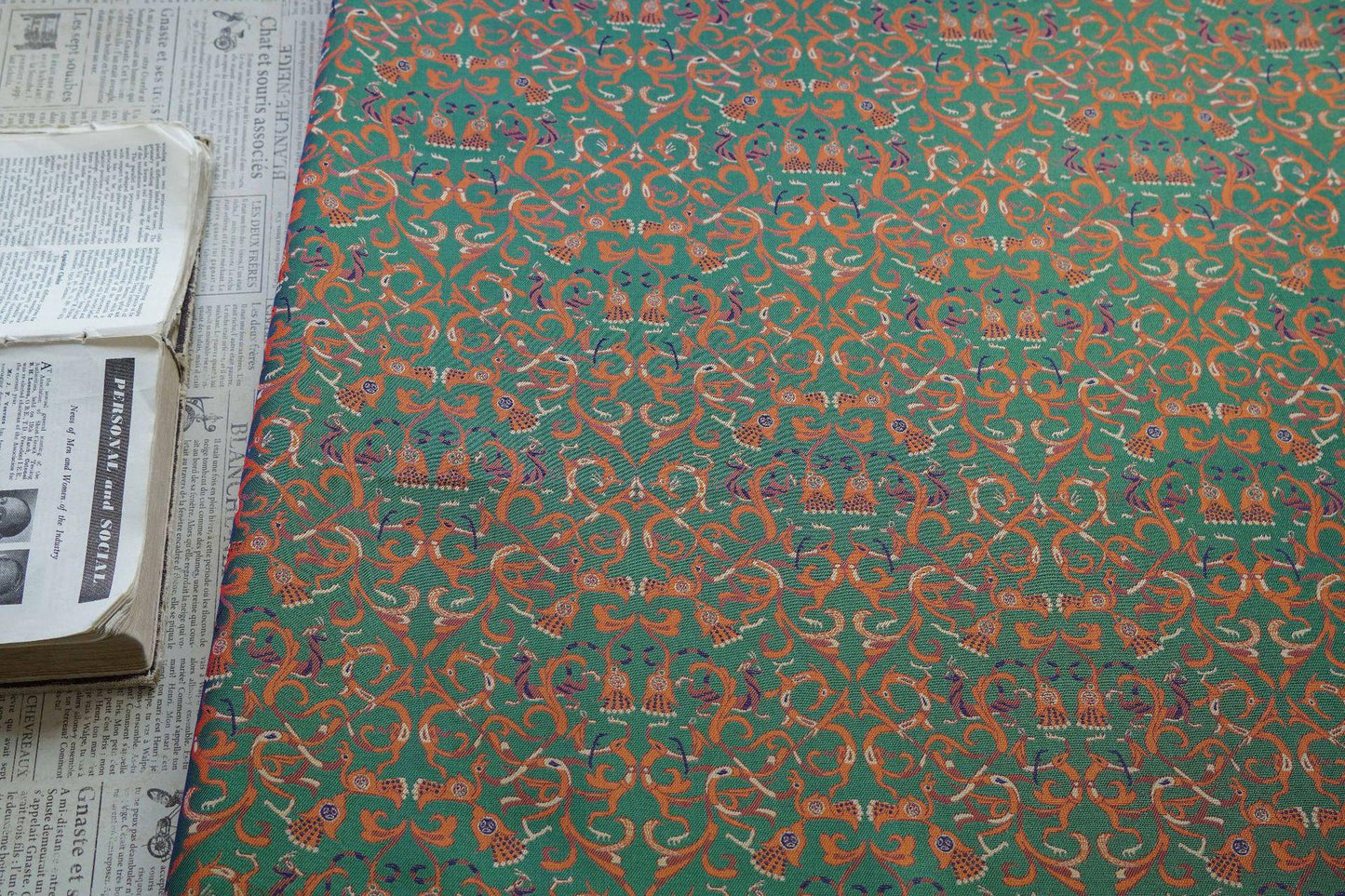 Reversible Jacquard Woven Fabric: 3D Ancient Pattern, 59" Wide
