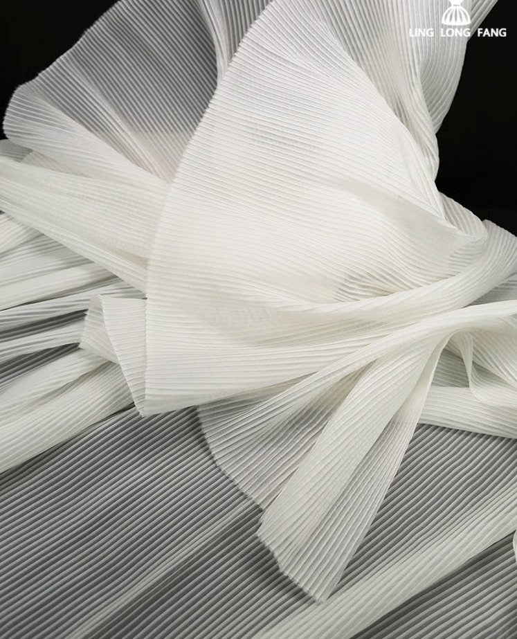 Pleated Crepe Fabric: 59" Wide Polyester Texture for Gowns & Events