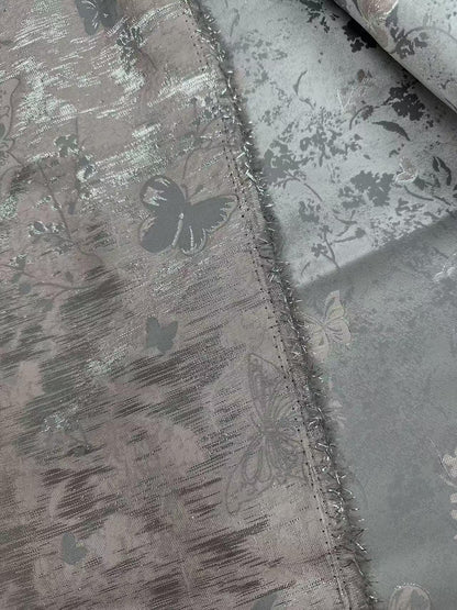 Tissu brocart papillon gris argenté - Jacquard élégant, 147 cm de large