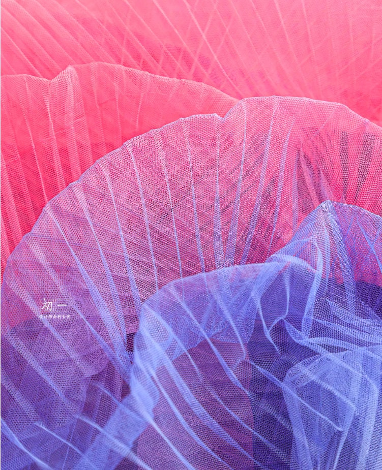 Pleated Gradient Organza Fabric, Stiff Texture, 55" Wide