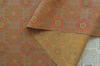 Tissu jacquard à médaillon vintage orange : fil teint à volutes arabesques, largeur 150 cm