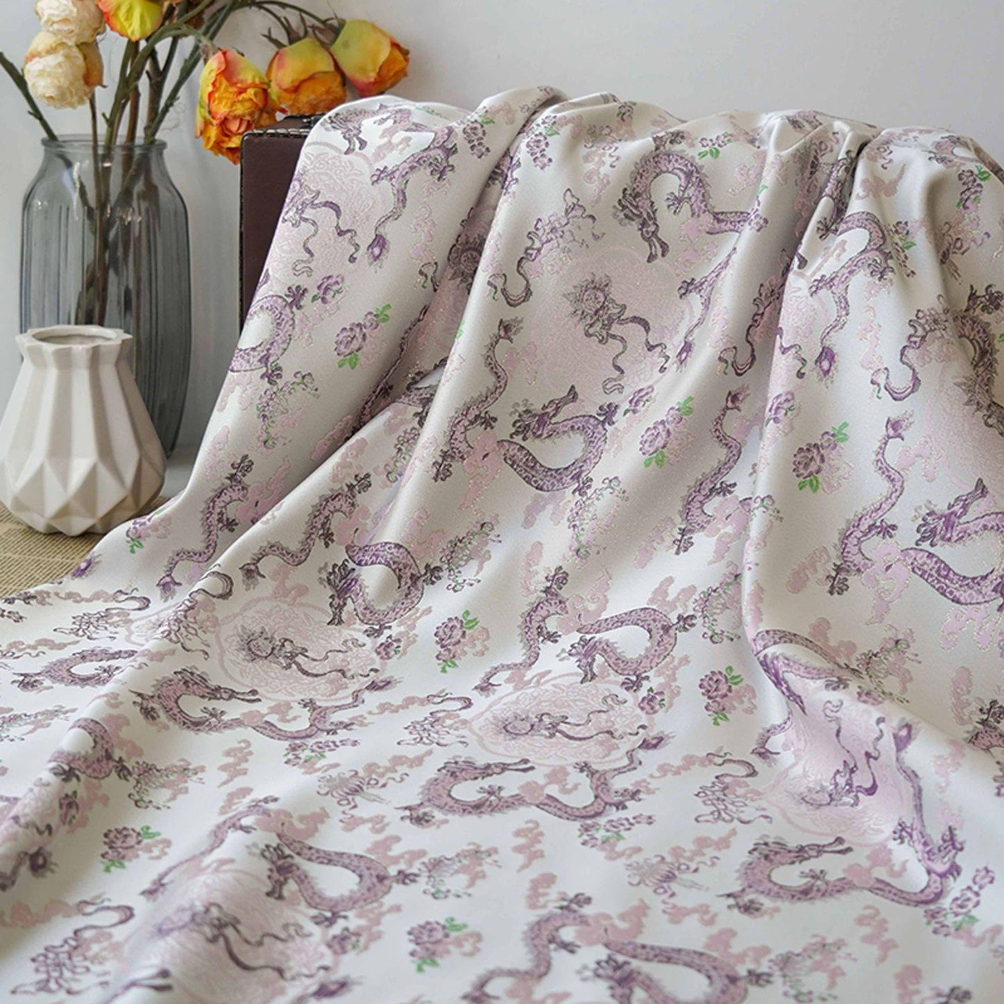 Tissu brocart Lilas Dragon : Cheongsam Qipao multicolore, 147 cm de large