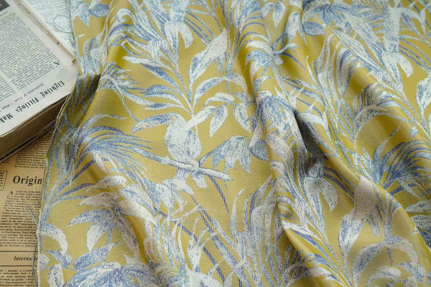 Gold Thread Bird Jacquard Fabric: Embossed Upholstery, Costume, Decor (By The Meter)