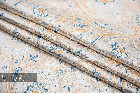 Tissu damassé en brocart de soie : revêtement de cheongsam à motif cachemire et queue de phénix