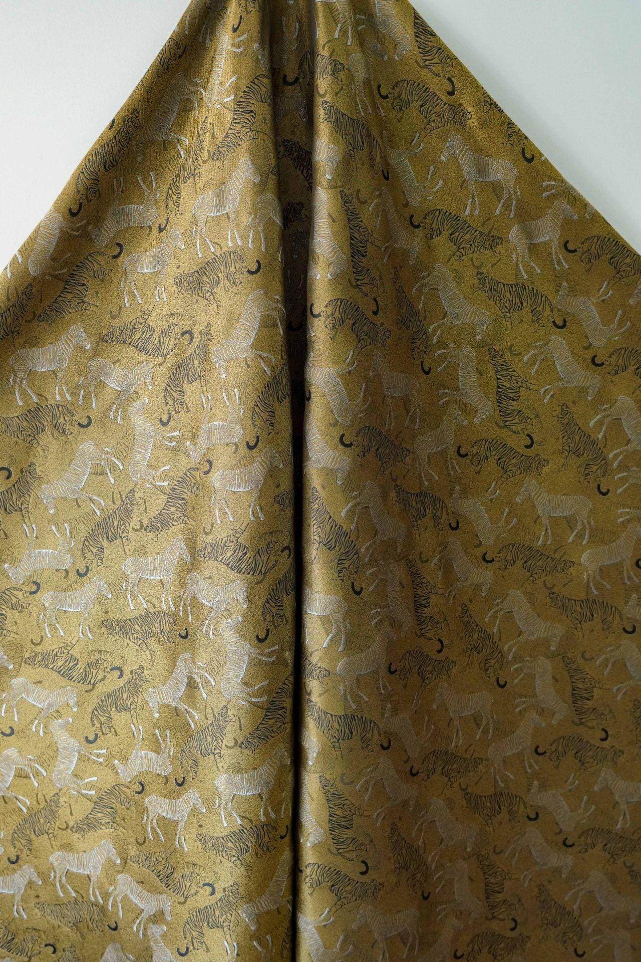 Tiger & Zebra Brocade Fabric ��� Vintage Chinese Jacqua" Wide