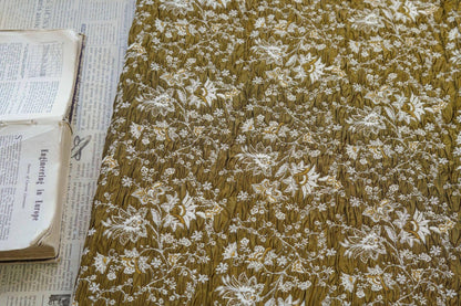 Gold Thread Jacquard Fabric: 3D Flower Design, Upholstery & Costume