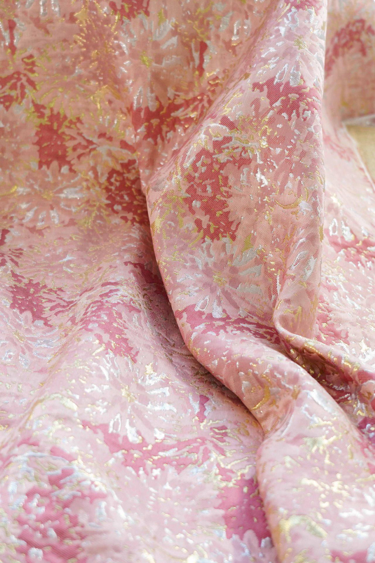 Gold Thread Woven Jacquard Fabric: 3D Shimmering Embossed Floral (59"W, By The Meter)