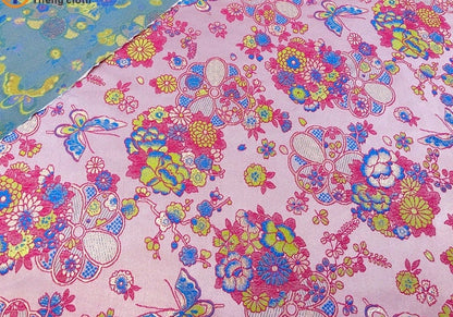 Tissu brocart papillon : Jacquard damas de soie rose (59 pouces de large)