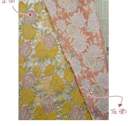 Tissu jacquard à roses en relief « Revêtement floral style campagne française » Large