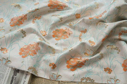 Tissu jacquard floral à fil doré : texture 3D, largeur 140 cm