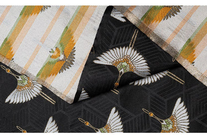 Tissu brocart japonais Nishijin : soie jacquard à motif de grues noires, 150 cm de large