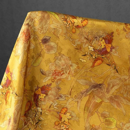 Tissu satiné de soie à motif floral thé : 150 cm de large, imprimé numérique abricot