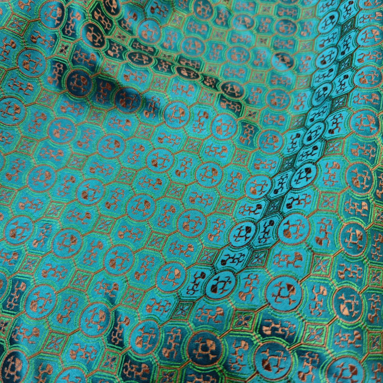 Tissu brocart jacquard à motifs floraux : mélange de soie et de rayonne, style Tang chinois