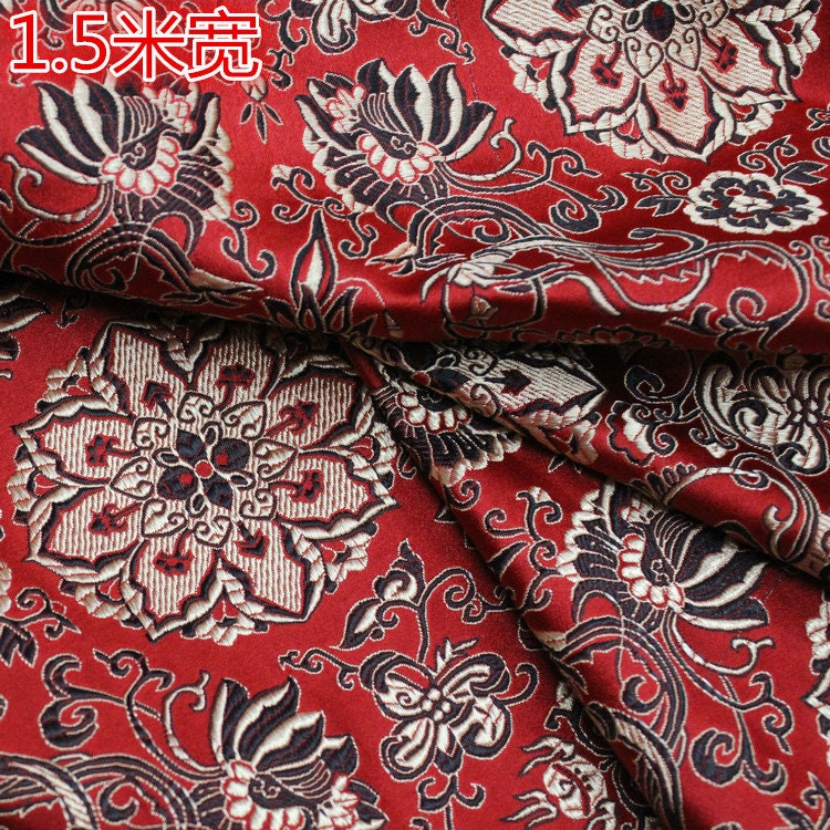Tissu brocart à fleurs de lotus rouges : Coussin Cheongsam chinois, 150 cm de large