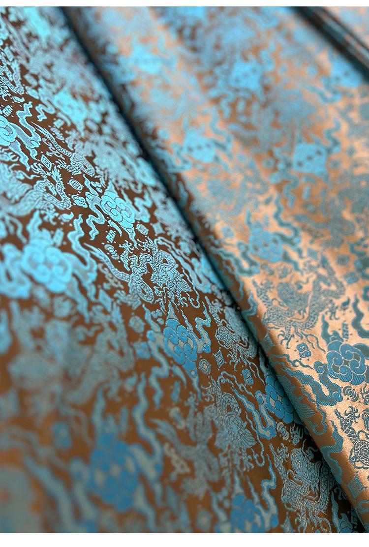 Tissu brocart bleu sarcelle à motif de dragon chinois : mélange de soie et de rayonne, 75 cm de large