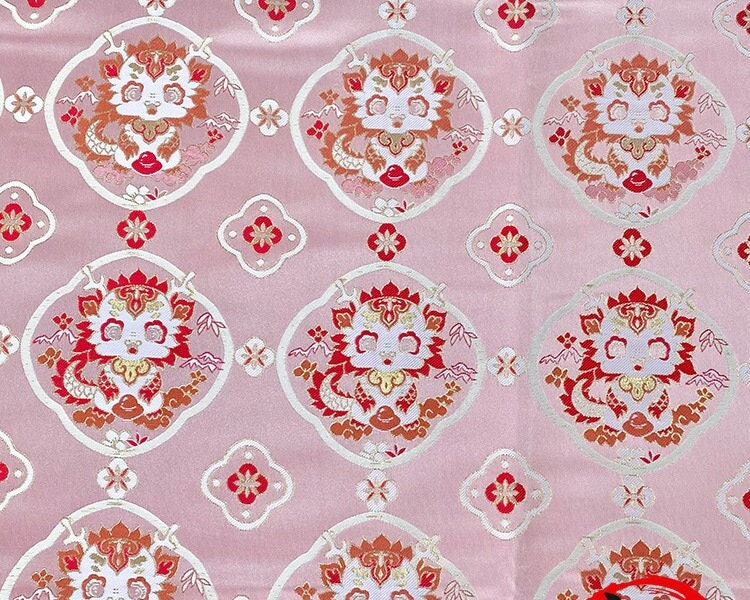 Tissu brocart jacquard à motif floral : 150 cm de large, satin, pour ameublement, costumes et décoration.