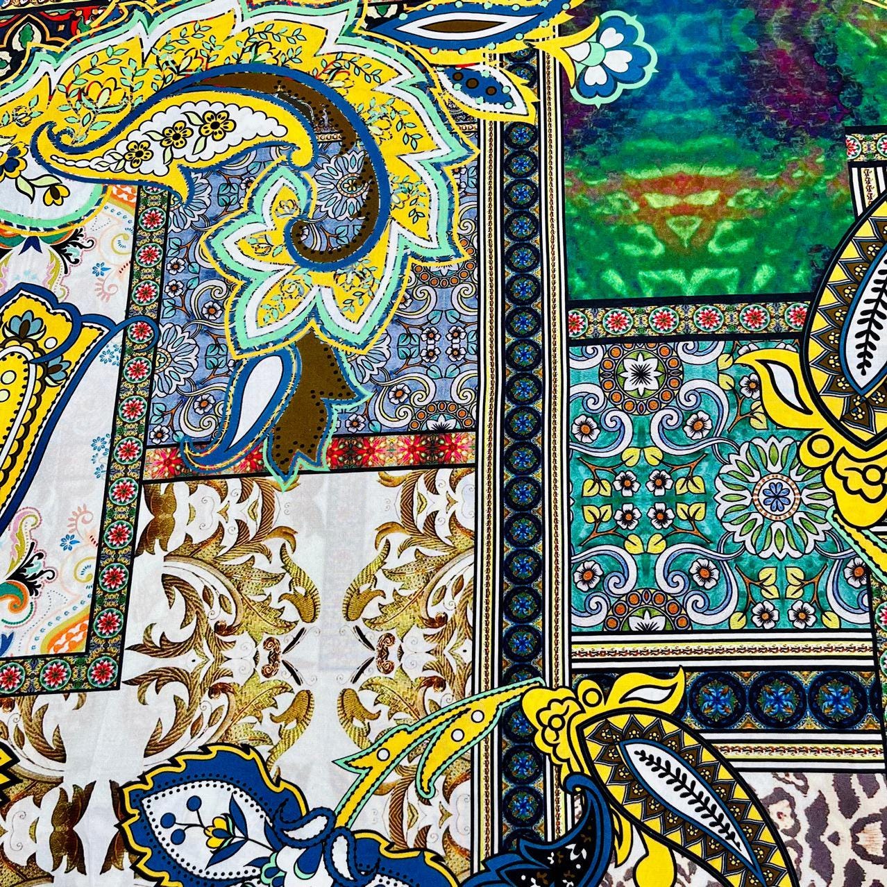 Tissu en coton des années 1960 : imprimé cachemire coloré, 150 cm de large