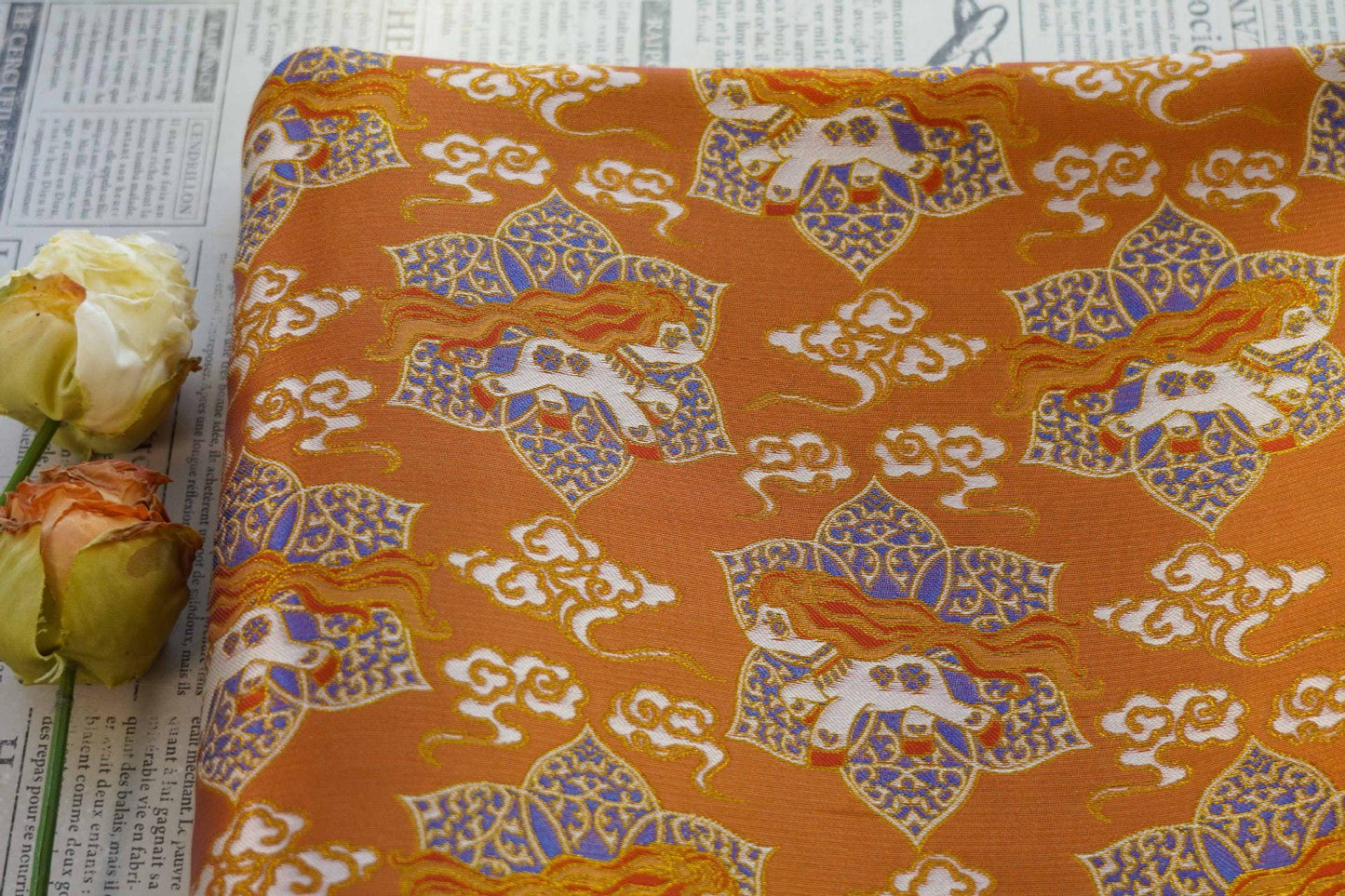 Tissu brocart Song avec jacquard à fils d'or | Brocart de soie chinois de luxe | Tissu à motif impérial traditionnel, 150 cm de large