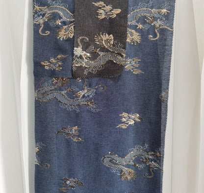 Tissu denim brodé de dragons : coton tissé jacquard, 124 cm