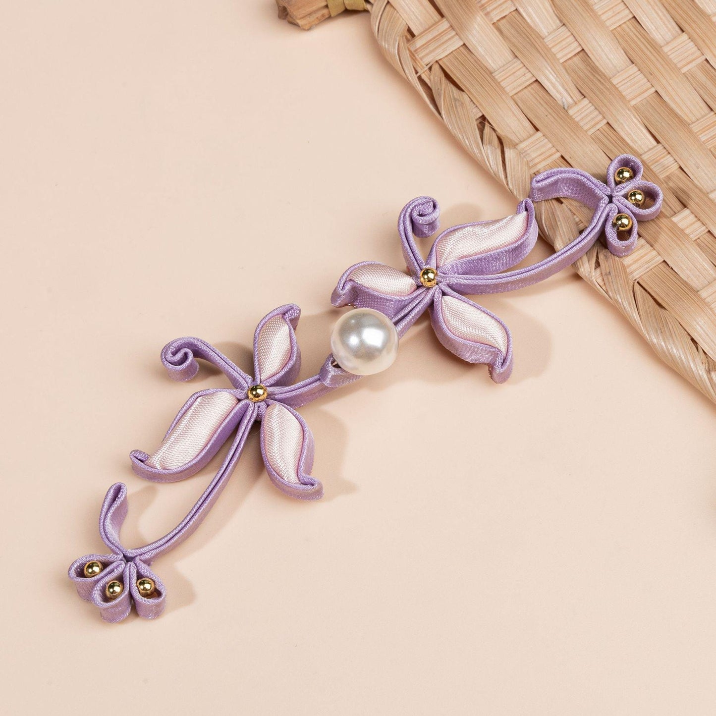 Handmade Chinese Knot Frog Buttons: Pearl Bead Cheongsam Closure